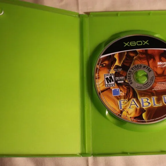 XBOX Fable - Picture 2 of 4